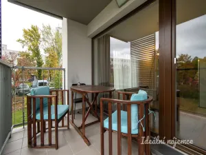 Pronájem bytu 2+kk, Praha - Hrdlořezy, Učňovská, 54 m2