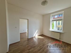Pronájem bytu 2+kk, Opava - Předměstí, Husova, 50 m2