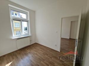Pronájem bytu 2+kk, Opava - Předměstí, Husova, 50 m2