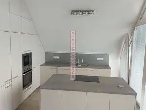 Pronájem bytu 3+kk, Zlín, Štefánikova, 90 m2