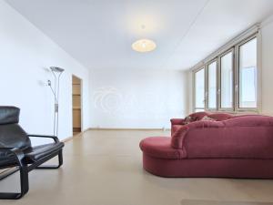 Pronájem bytu 1+kk, Praha - Smíchov, Štefánikova, 39 m2