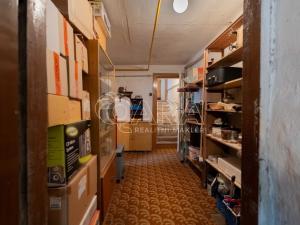 Prodej rodinného domu, Praha, Poděbradova, 206 m2