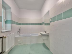 Pronájem bytu 2+kk, Opava - Předměstí, Hviezdoslavova, 55 m2