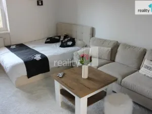 Pronájem bytu 1+1, Česká Lípa, Česká, 37 m2