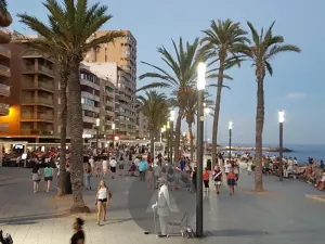 Prodej bytu 3+kk, Torrevieja, Španělsko, Calle Emil, 46 m2