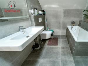 Prodej rodinného domu, Kojetice, Honejskova, 108 m2