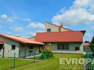 Prodej komerční nemovitosti, Uhlířské Janovice, Kolínská, 495 m2