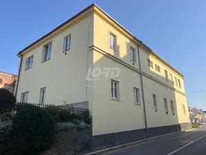 Prodej obchodního prostoru, Česká Skalice, Husovo náměstí, 467 m2