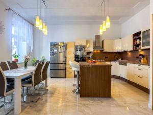 Prodej rodinného domu, Slatina nad Úpou, 270 m2
