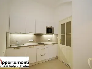 Pronájem bytu 2+1, Praha - Nové Město, Štěpánská, 63 m2