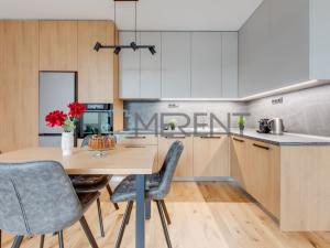 Pronájem bytu 2+kk, Praha - Nusle, Mužíkova, 54 m2