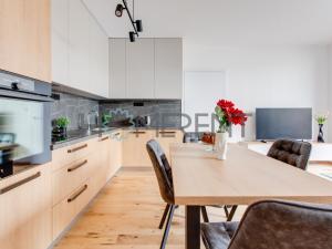 Pronájem bytu 2+kk, Praha - Nusle, Mužíkova, 54 m2