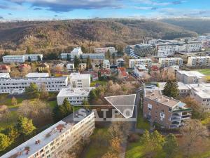 Prodej komerčního pozemku, Praha, V jehličí, 724 m2