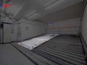 Prodej garážového stání, Praha, Herlíkovická, 14 m2