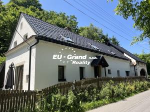 Prodej rodinného domu, Žandov - Dolní Police, 156 m2
