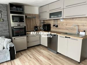 Prodej rodinného domu, Žandov - Dolní Police, 156 m2