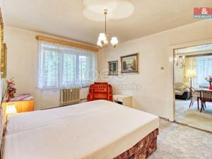 Prodej bytu 2+1, Ostrov, Komenského, 77 m2