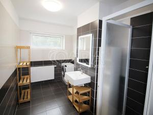 Pronájem bytu 2+kk, Kladno, Havlíčkova, 46 m2