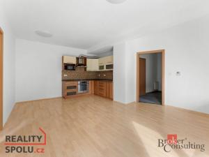 Pronájem bytu 3+kk, Hradec Králové - Třebeš, Ve Stromovce, 68 m2