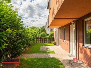 Pronájem bytu 3+kk, Hradec Králové - Třebeš, Ve Stromovce, 68 m2