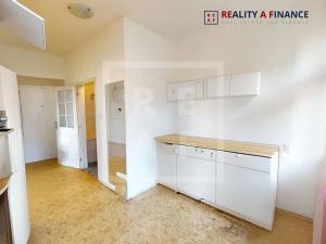 Prodej bytu 1+kk, Praha - Řeporyje, 27 m2