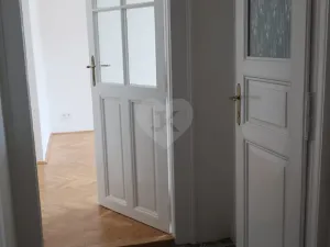 Pronájem bytu 2+kk, Praha - Holešovice, Dobrovského, 54 m2