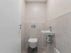 Pronájem bytu 3+kk, Praha - Modřany, Československého exilu, 80 m2