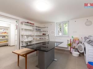 Prodej rodinného domu, Kravaře, Náměstí, 180 m2