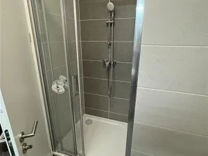 Pronájem bytu 1+kk, Praha - Třebonice, Thomasova, 31 m2