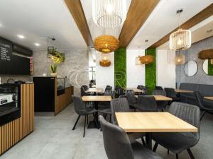 Pronájem restaurace, Ostrava - Hrabůvka, U Haldy, 68 m2