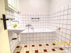 Pronájem bytu 3+1, Dobruška, Šubertovo nám., 83 m2