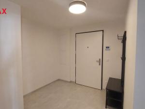 Pronájem bytu 2+kk, Praha - Modřany, Mezi vodami, 56 m2