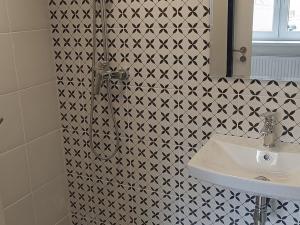 Pronájem obchodního prostoru, Opava, Olomoucká, 94 m2