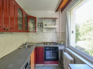 Prodej bytu 3+1, Praha - Kobylisy, Šimůnkova, 63 m2