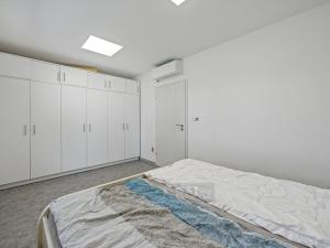 Pronájem bytu 3+1, Slavče, 100 m2