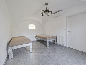 Pronájem bytu 3+1, Slavče, 100 m2