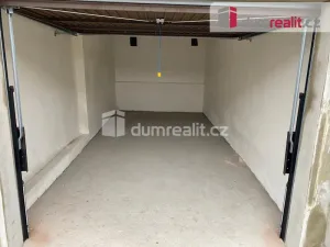 Pronájem garáže, Ústí nad Labem, Dukelských hrdinů, 20 m2