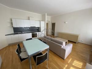 Pronájem bytu 2+kk, Praha - Holešovice, Ovenecká, 55 m2