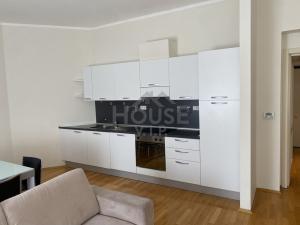 Pronájem bytu 2+kk, Praha - Holešovice, Ovenecká, 55 m2