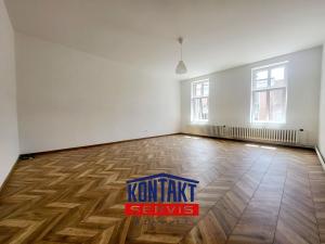 Pronájem bytu 3+1, České Budějovice, Lannova tř., 85 m2
