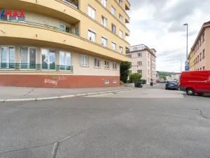 Prodej garážového stání, Praha - Libeň, Kašparovo náměstí, 12 m2