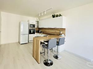 Prodej bytu 2+kk, Praha - Stodůlky, Ferrariho, 60 m2