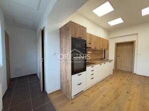 Pronájem bytu 2+1, Chomutov, Jakoubka ze Stříbra, 79 m2