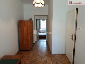 Pronájem bytu 3+1, Praha - Žižkov, Jeseniova, 70 m2