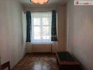 Pronájem bytu 3+1, Praha - Žižkov, Jeseniova, 70 m2