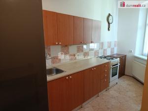 Pronájem bytu 3+1, Praha - Žižkov, Jeseniova, 70 m2