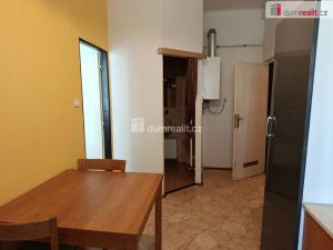 Pronájem bytu 3+1, Praha - Žižkov, Jeseniova, 70 m2