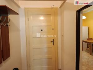 Pronájem bytu 3+1, Praha - Žižkov, Jeseniova, 70 m2