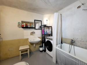 Prodej pozemku pro bydlení, Lažánky, 388 m2