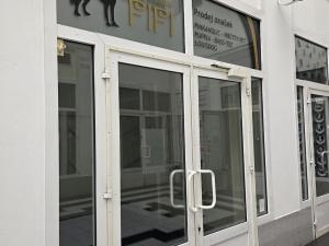 Pronájem obchodního prostoru, Plzeň, náměstí Republiky, 16 m2